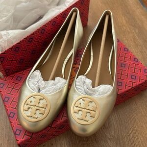 BRAND NEW WITH TAGS GOLD TORY BURCH FLATS!!